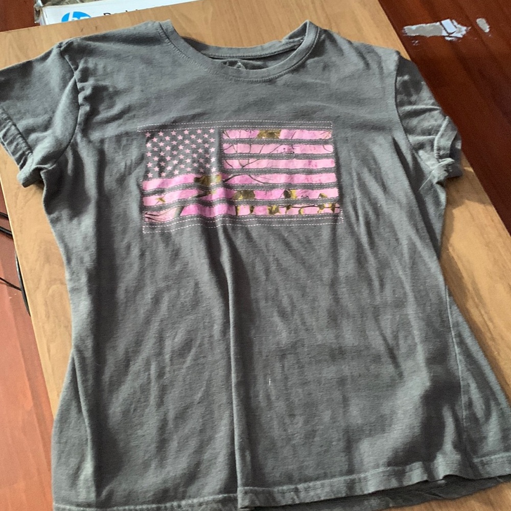 Large gray Reeltree shirt